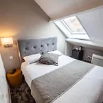Logis & Restaurant - Les Hauts De Montreuil