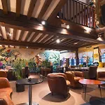 Otel Logis & Restaurant - Les Hauts De Montreuil