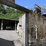 Logis & Restaurant - Les Hauts De Montreuil