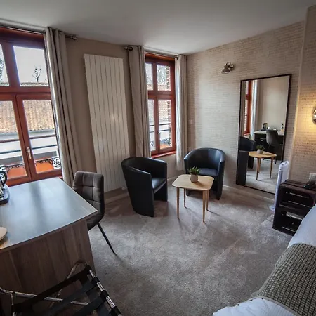 Logis & Restaurant - Les Hauts De Montreuil Hotel Montreuil (Pas-de-Calais)