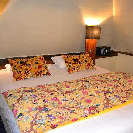 Hotel Logis & Restaurant - Les Hauts De Montreuil Montreuil (Pas-de-Calais)