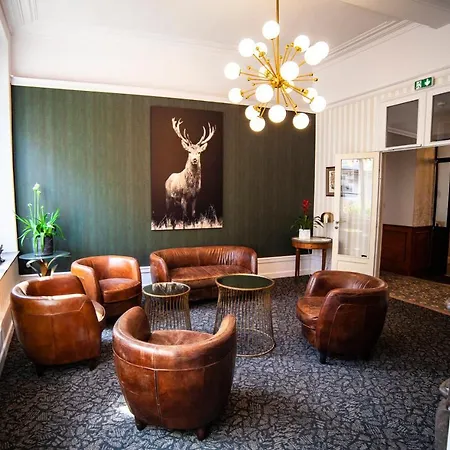 Logis & Restaurant - Les Hauts De Montreuil