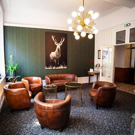 Logis & Restaurant - Les Hauts De Montreuil