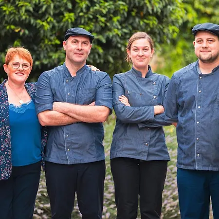 Logis & Restaurant - Les Hauts De Montreuil Hotel Montreuil (Pas-de-Calais)