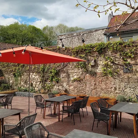 Logis & Restaurant - Les Hauts De Montreuil