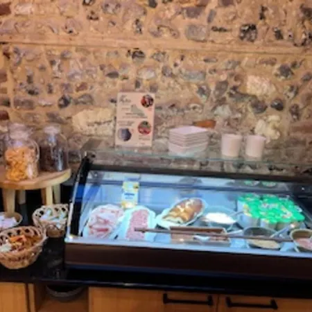 فندق Logis & Restaurant - Les Hauts De Montreuil
