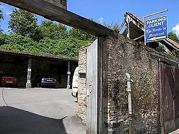 Logis & Restaurant - Les Hauts De Montreuil