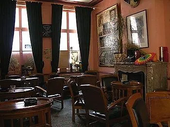 Logis & Restaurant - Les Hauts De Montreuil
