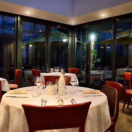 酒店 Logis & Restaurant - Les Hauts De Montreuil 滨海蒙特勒伊